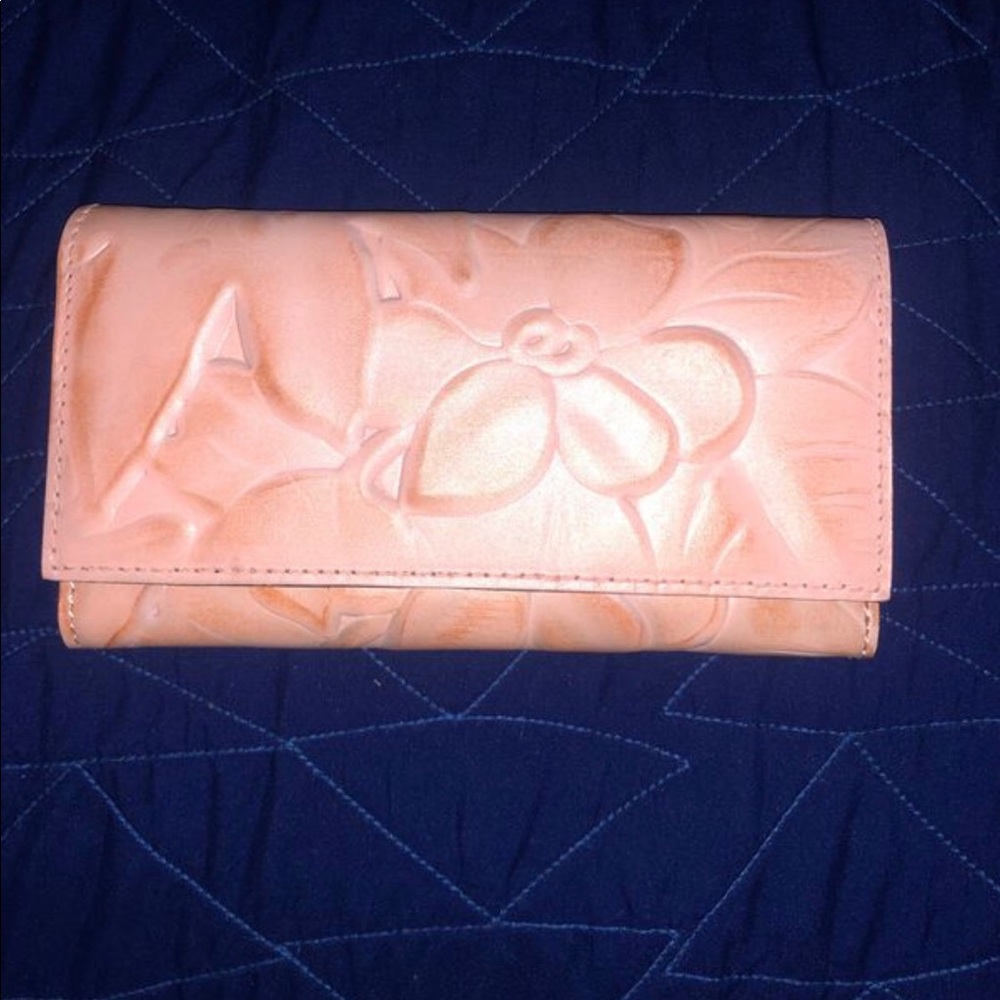 Leather Wallet Patricia Nash